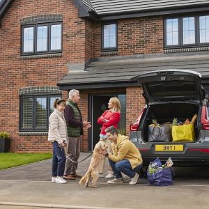 Neighbours meeting 9 1200px wide RGB